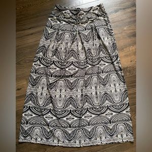 Full length graphic printed skirt